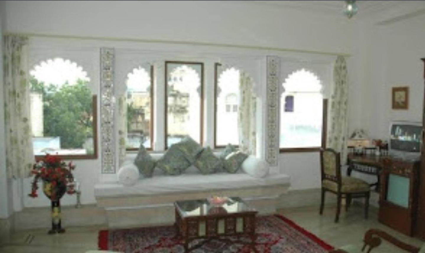 Raj Niwas Hotel Udaipur Room photo