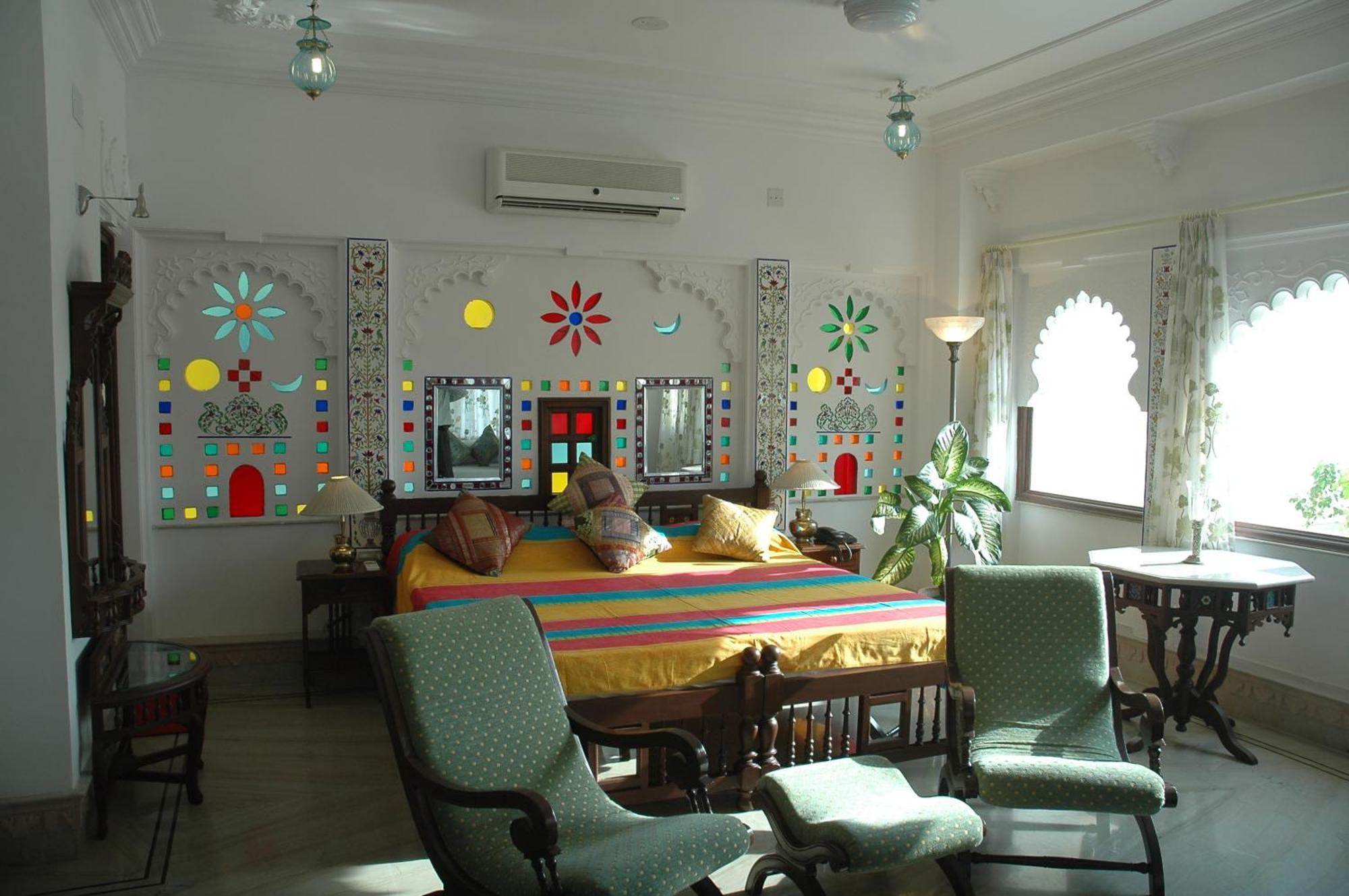 Raj Niwas Hotel Udaipur Exterior photo