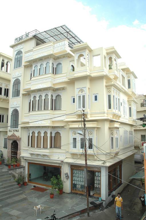 Raj Niwas Hotel Udaipur Exterior photo